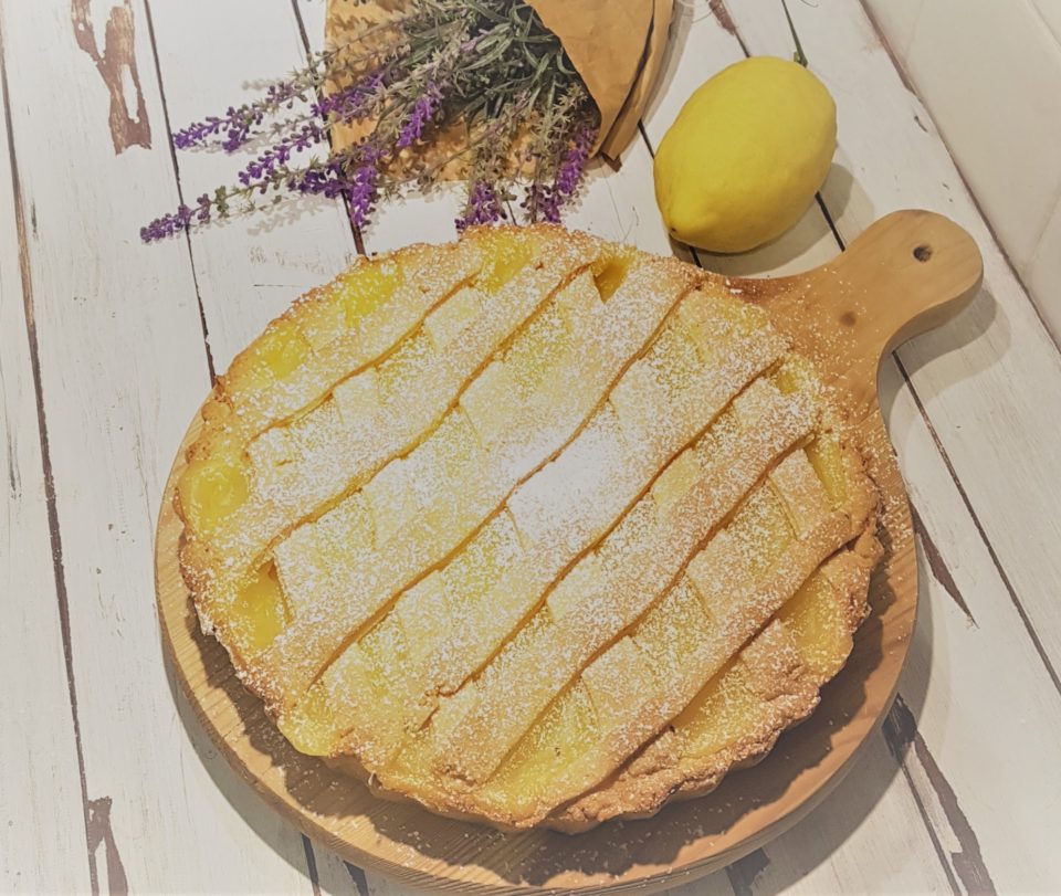 (Italiano) Crostata con crema di limoni